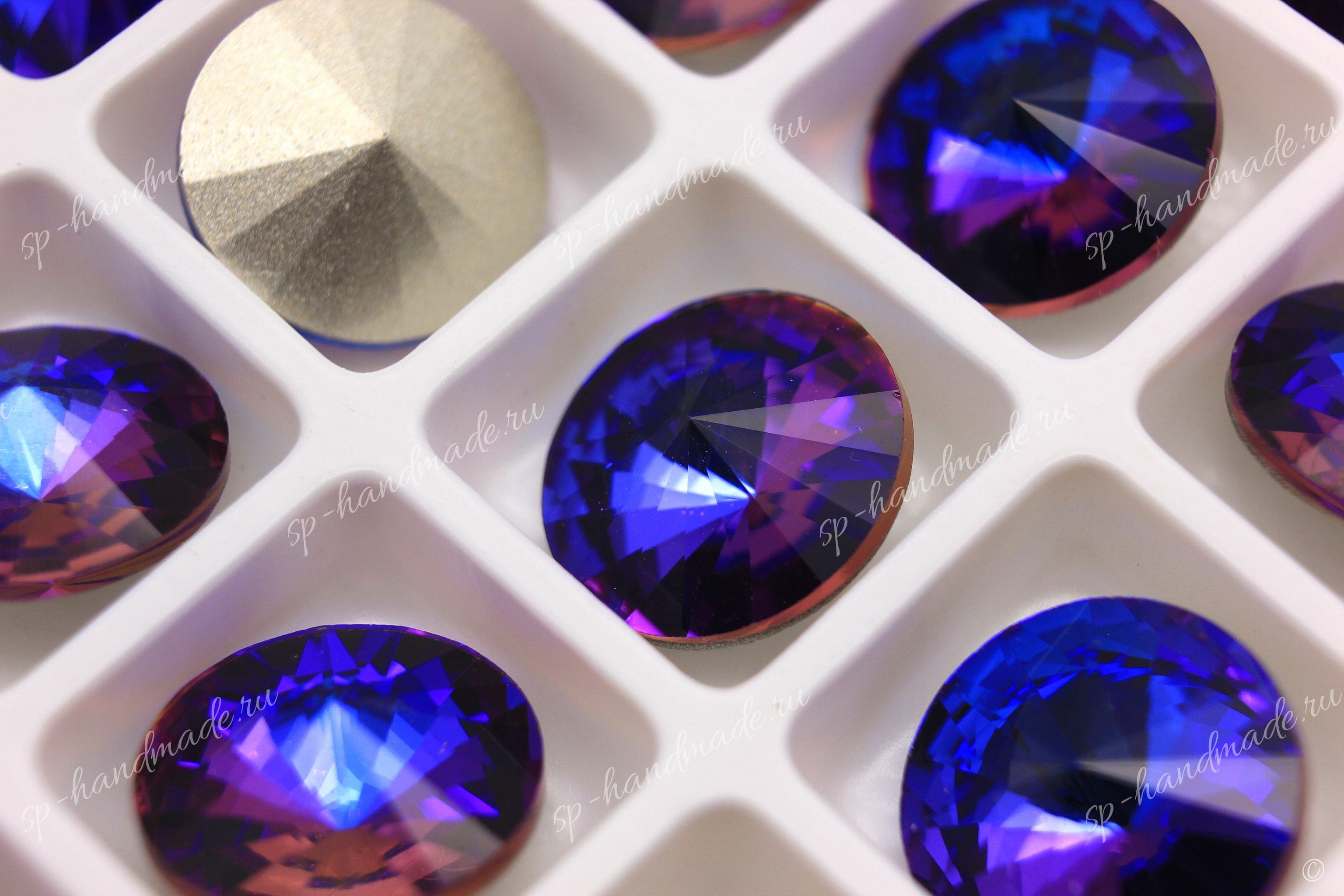 Поиск кристаллов. Biomereux Color gram, r1 oxalate Crystal Violet 55545.