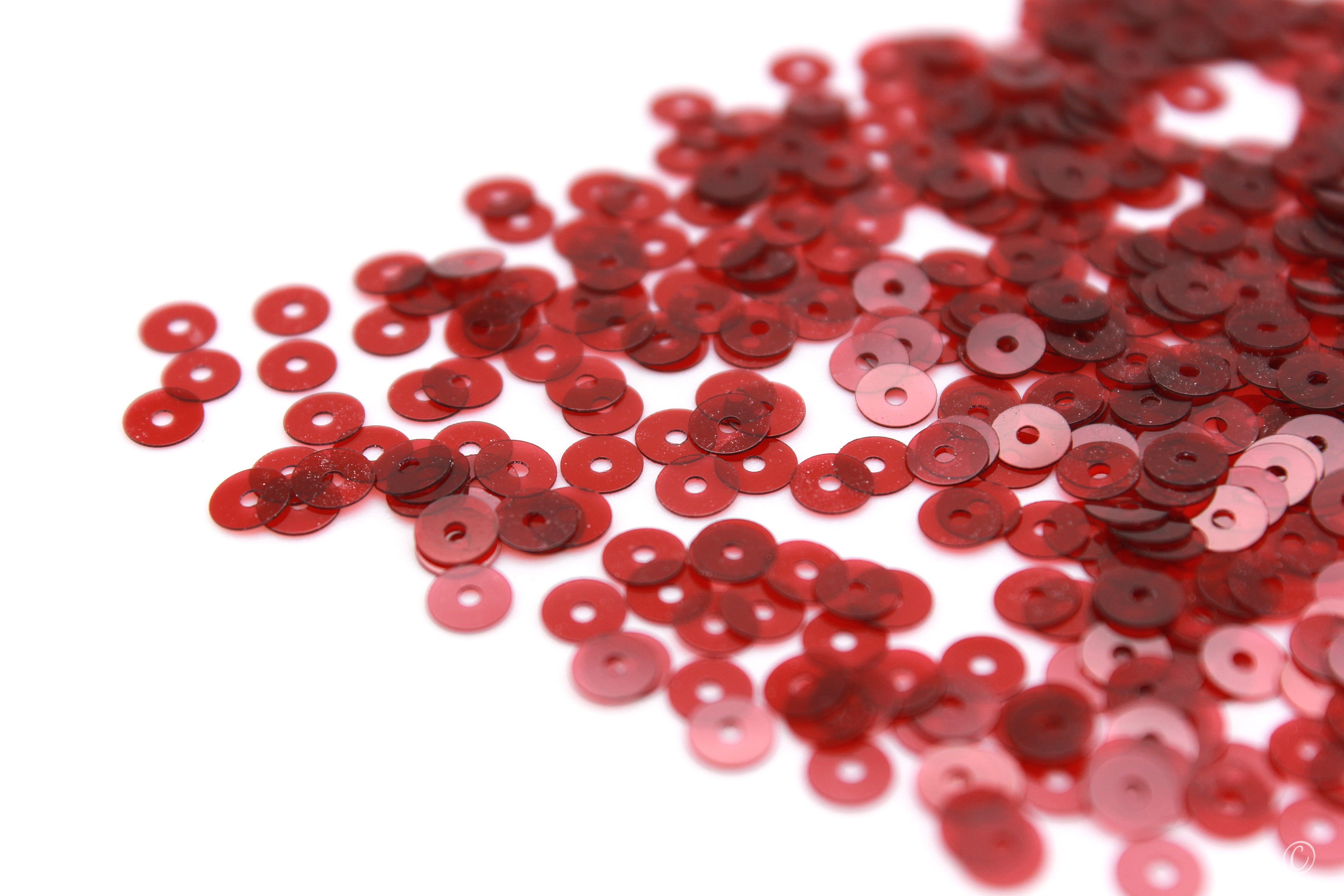 бордовые пайетки. красные паетки. красные пайетки для рекламы. красные пайетки ткань. красные пайетки для рекламы.